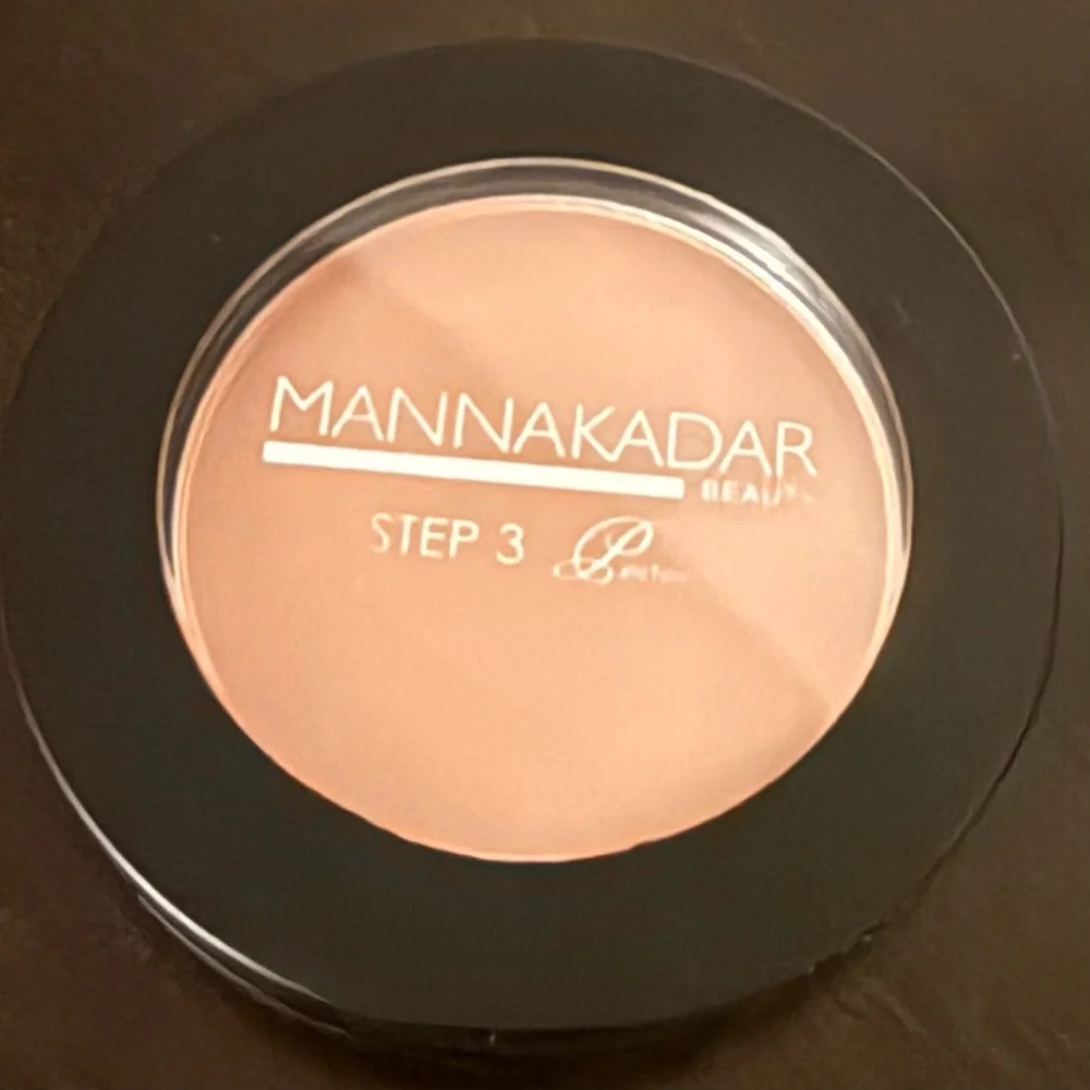 Manna Kadar Step 3 Long Wear Blush Desire Peach Blush Pressed Powder Glow